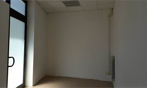 Commercial Premises / Showrooms for Rent in Terni