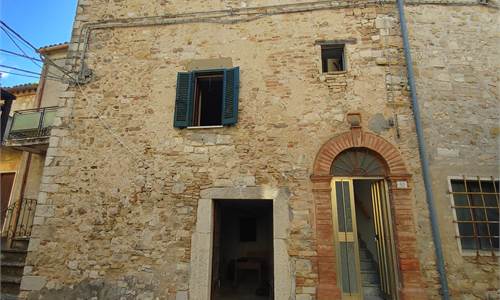 Porzione di fabbricato cielo terra  