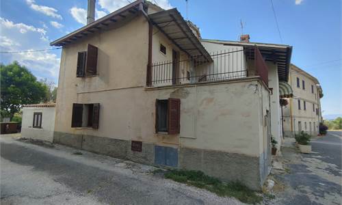 Bilocale con terrazzo