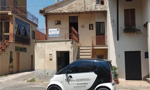 Trilocale con terrazzo