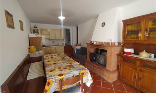Appartamento In Vendita a Scheggino