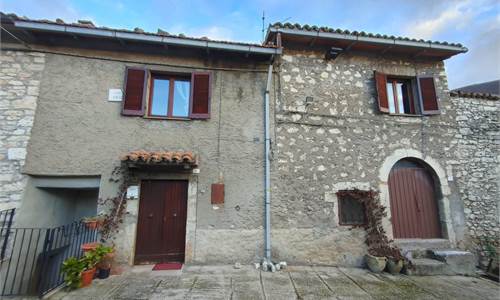 Appartamento In Vendita a Ferentillo