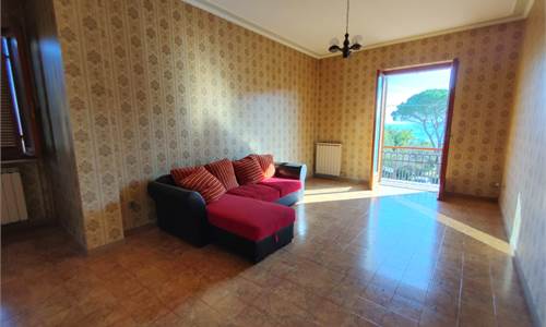 Appartamento In Vendita a Todi