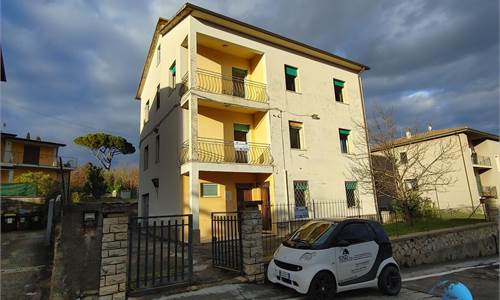 ABITAZIONE INDIPENDENTE CON GIARDINO PRIVATO