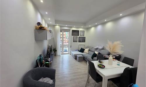 APPARTAMENTO FINEMENTE RISTRUTTURATO A CARDETO