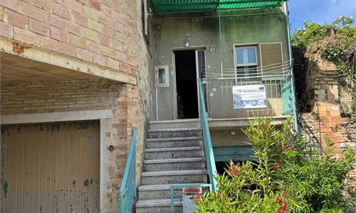 Semi Detached House for Sale in Gualdo Cattaneo